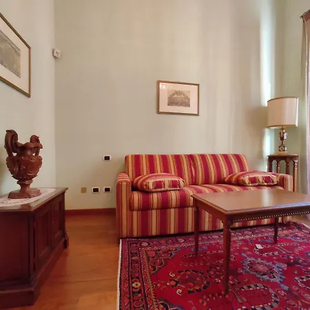 Castello Apartment *