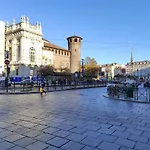 Castello Apartment *