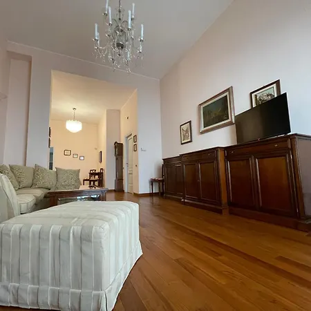 Castello Apartamento